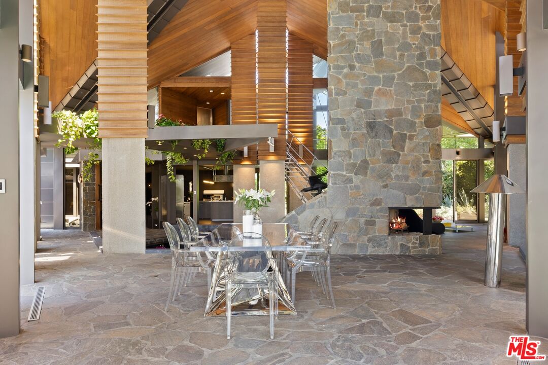 MLS #25614903 image #8