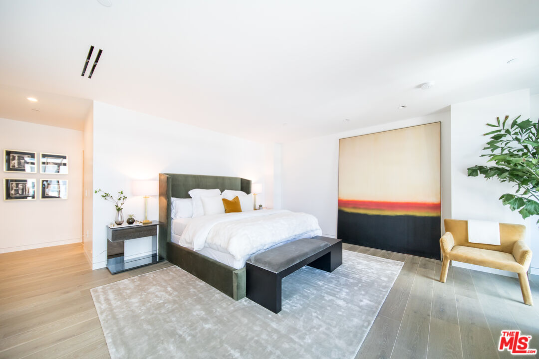 MLS #25614937 image #12