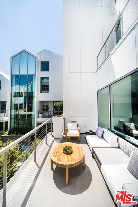 MLS #25614937 image #19