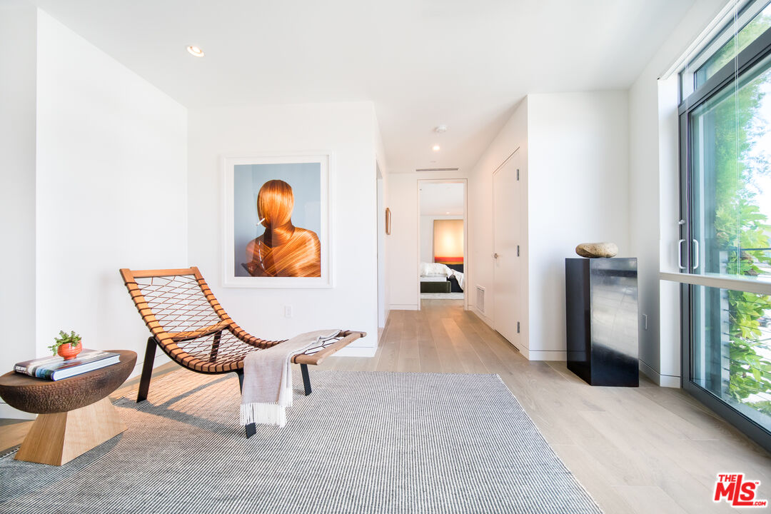 MLS #25614937 image #21