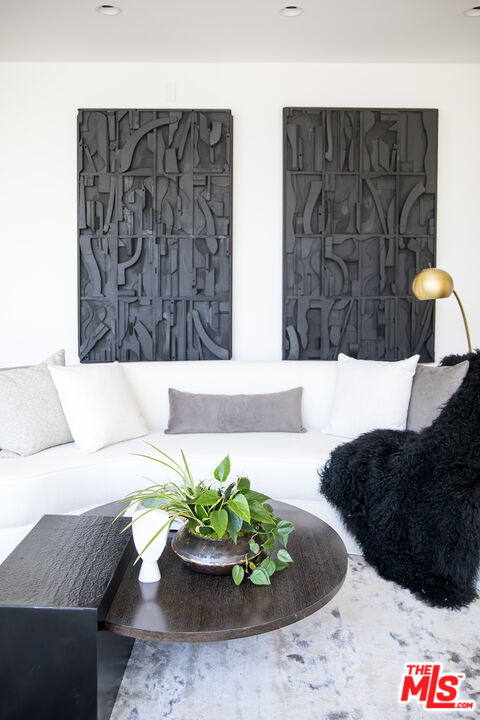 MLS #25614937 image #24