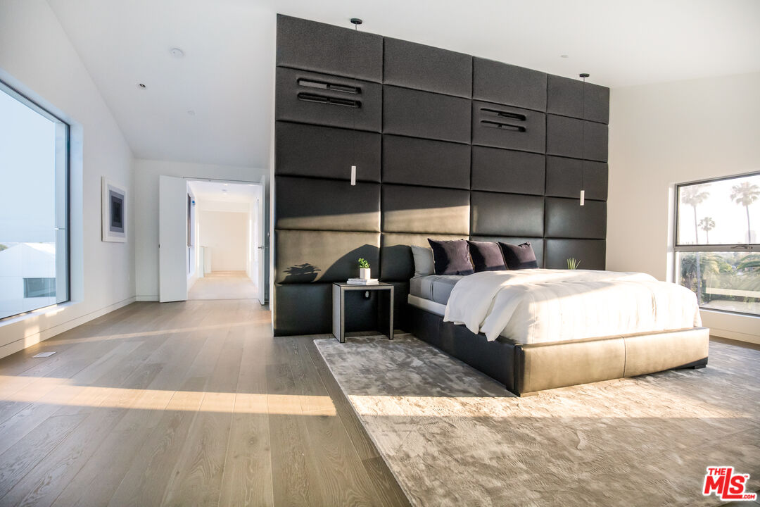 MLS #25614939 image #12