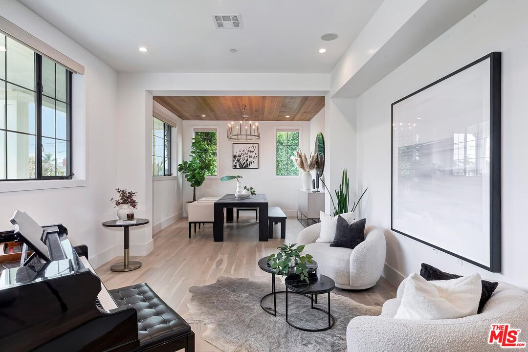 MLS #25614987 image #16