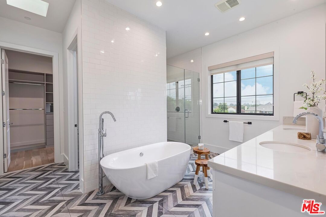 MLS #25614987 image #27