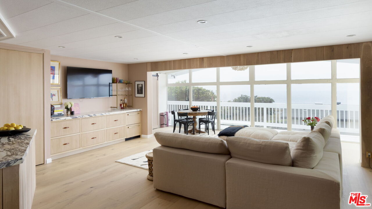 MLS #25614989 image #11