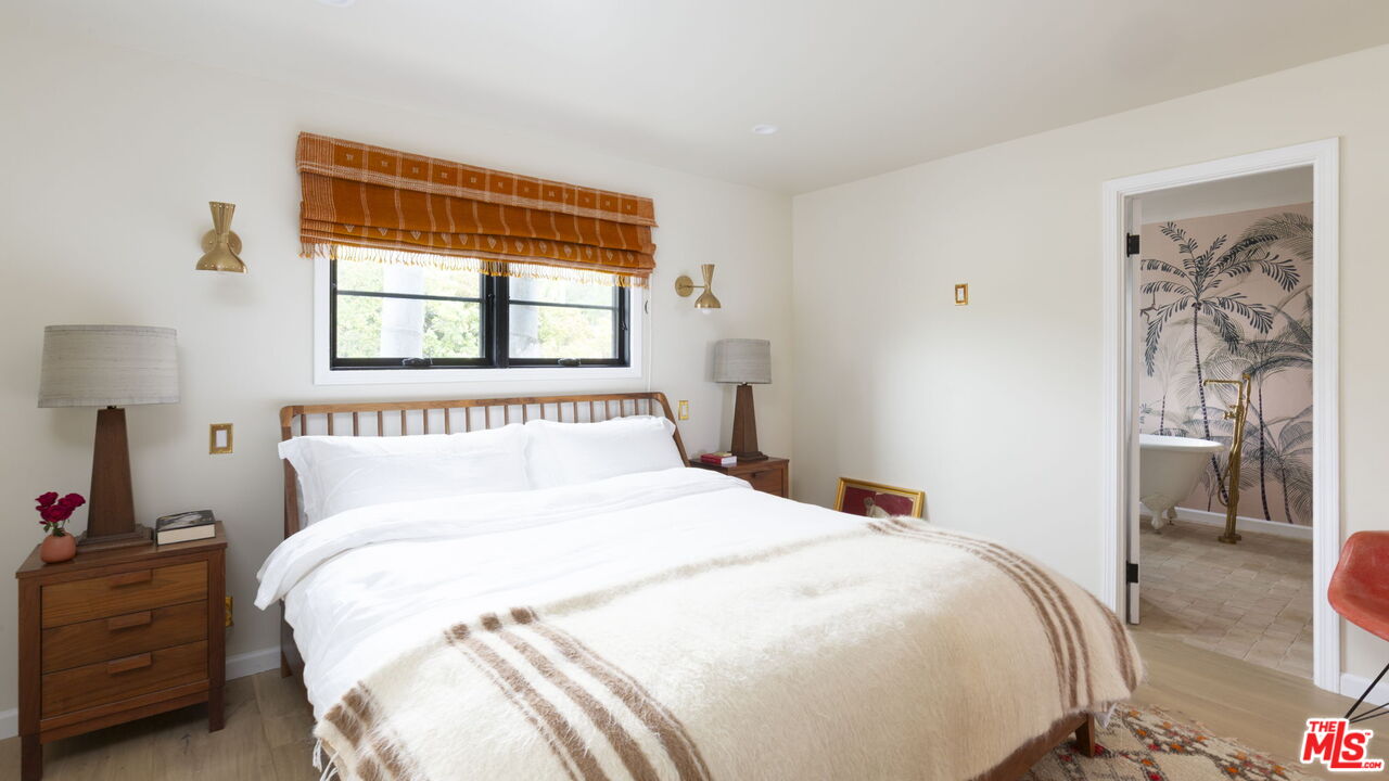 MLS #25614989 image #16