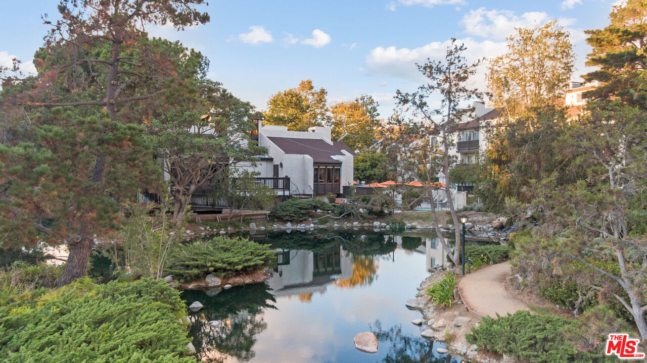 MLS #25615003 image #2