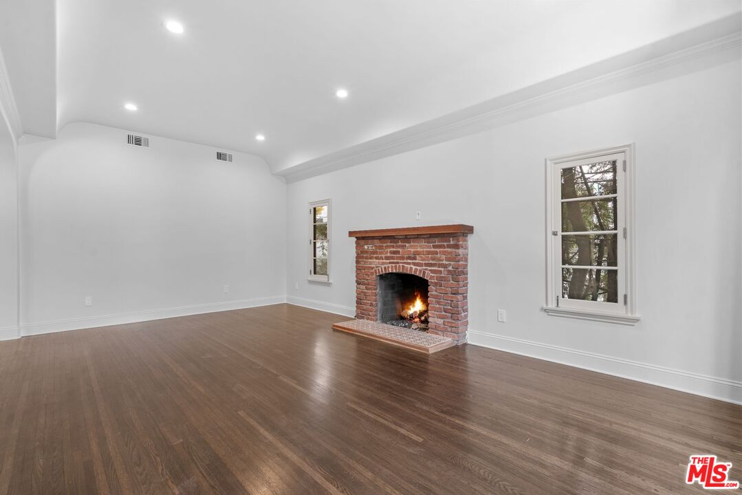 MLS #25615007 image #5