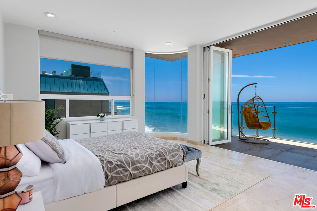 MLS #25615043 image #14