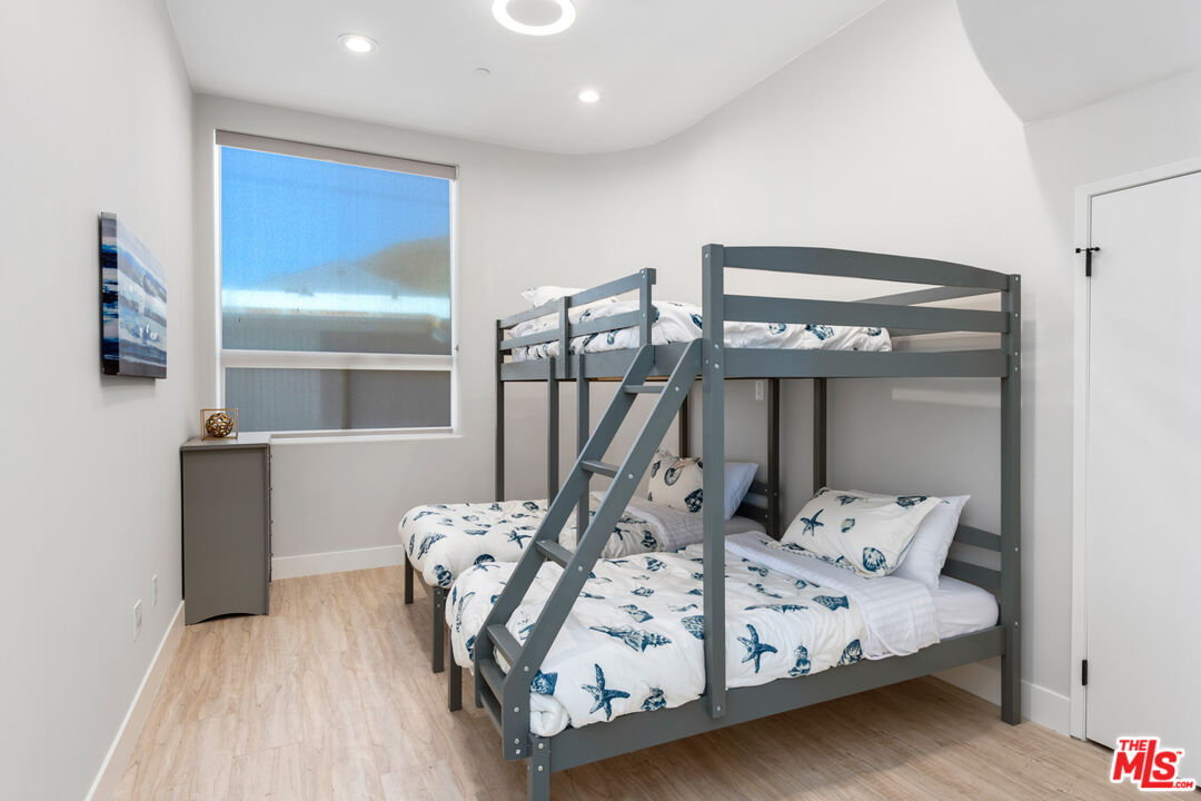 MLS #25615043 image #16