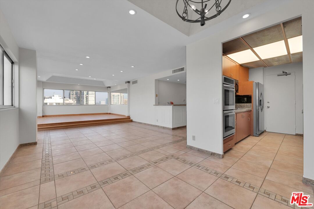 MLS #25615275 image #9