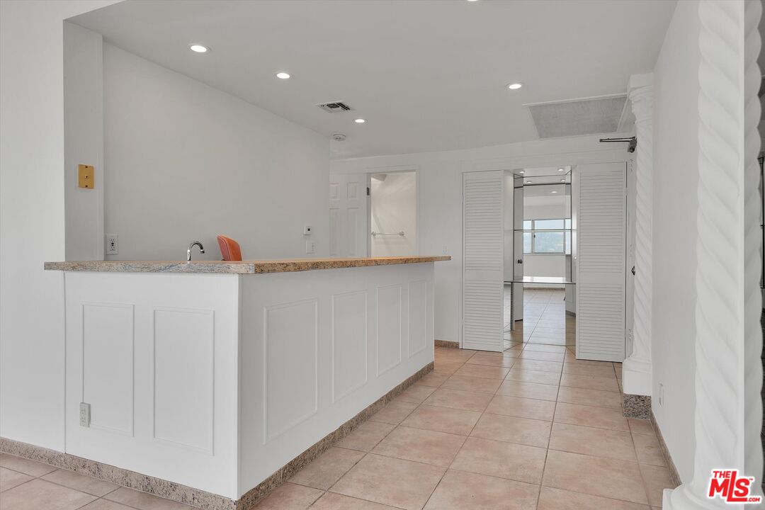 MLS #25615275 image #12