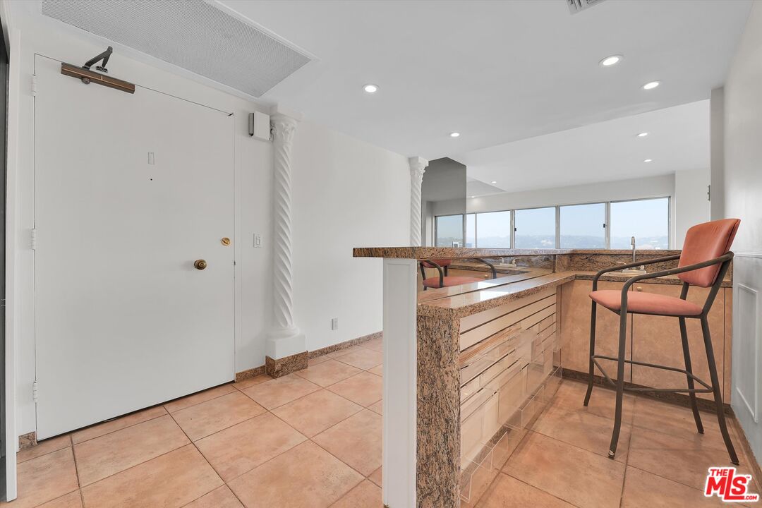 MLS #25615275 image #13