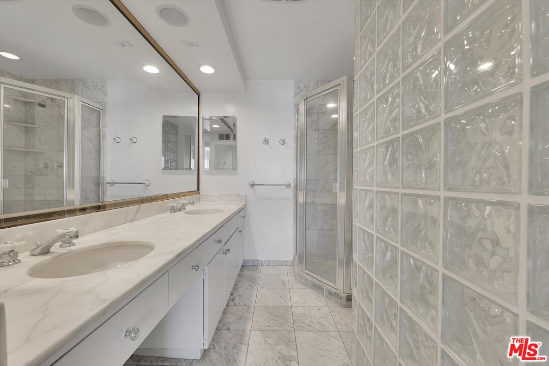 MLS #25615275 image #16