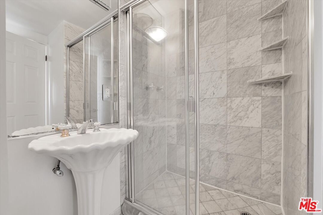 MLS #25615275 image #22