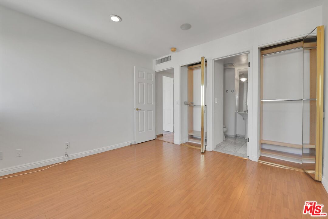 MLS #25615275 image #24