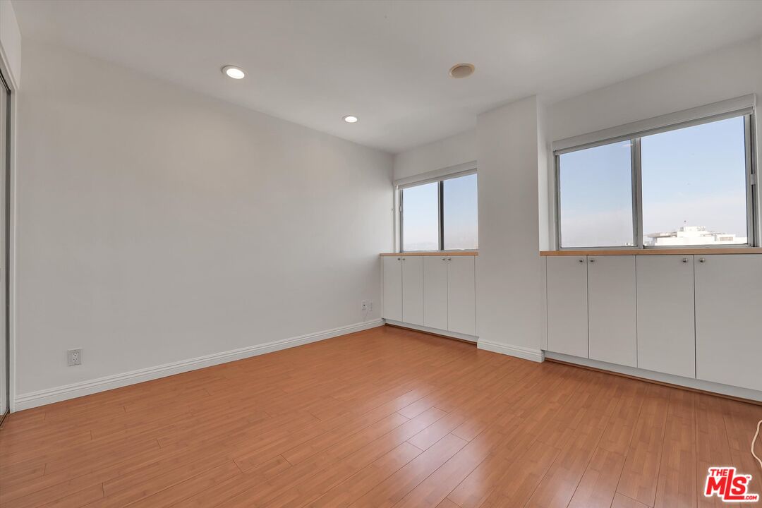 MLS #25615275 image #25