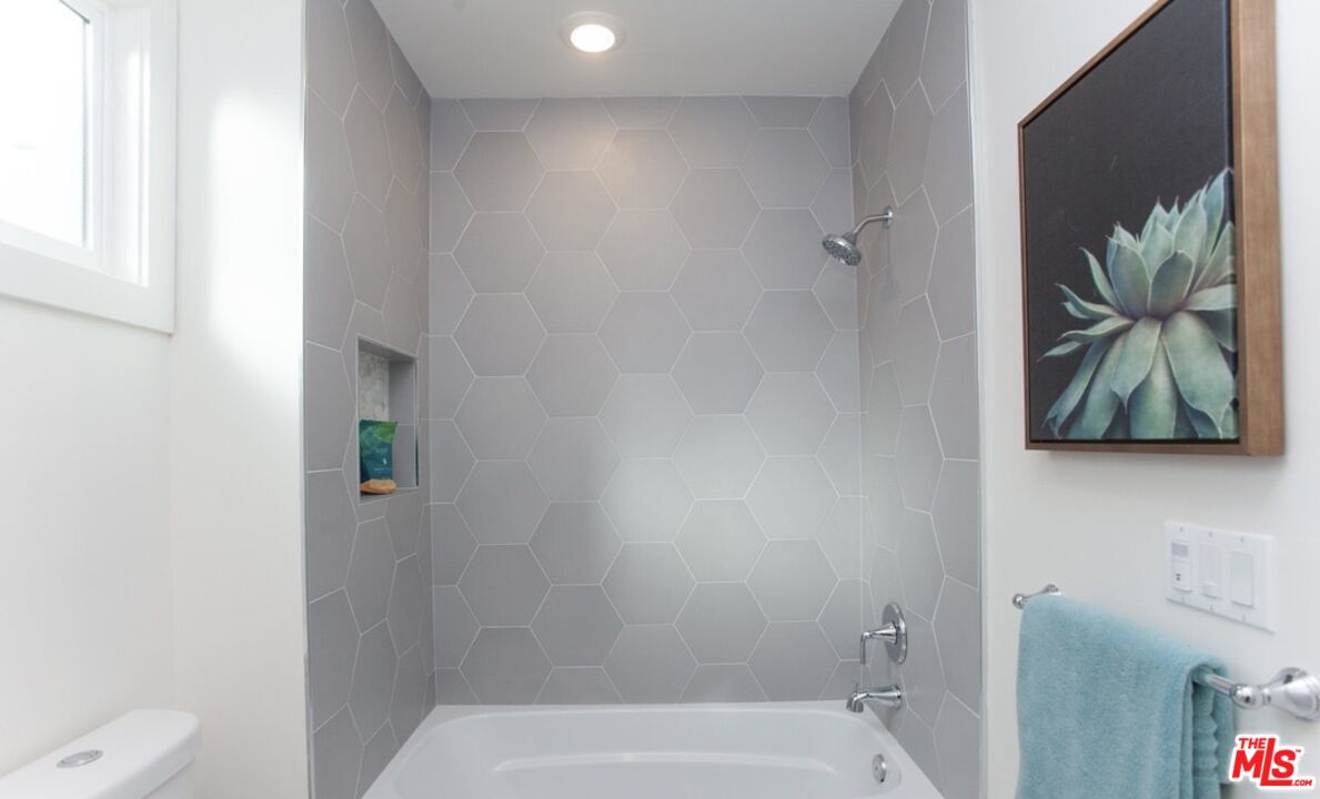 MLS #25615319 image #25