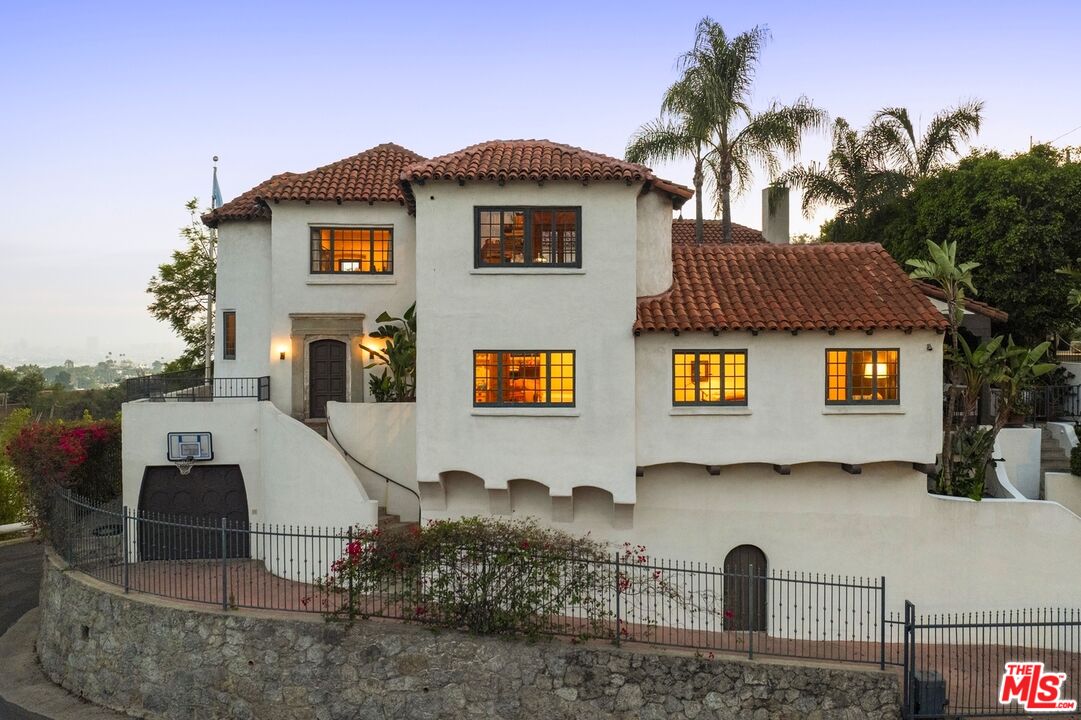 MLS #25615369 image #0