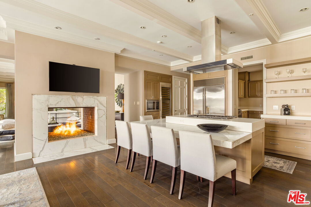 MLS #25615389 image #10