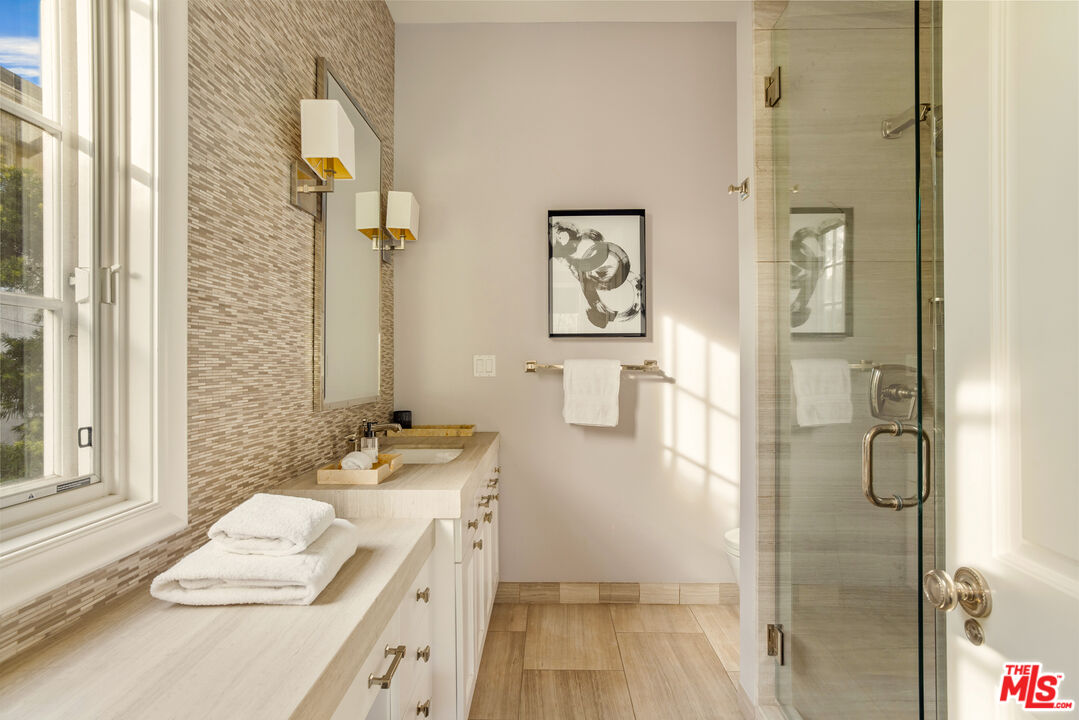 MLS #25615389 image #14