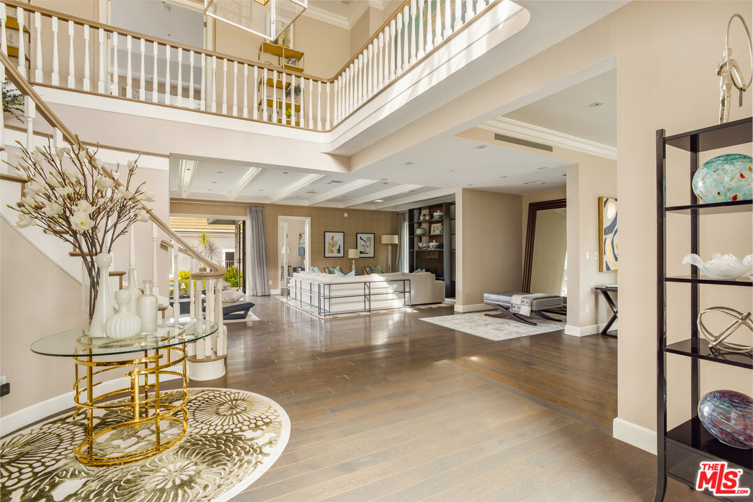 MLS #25615389 image #2