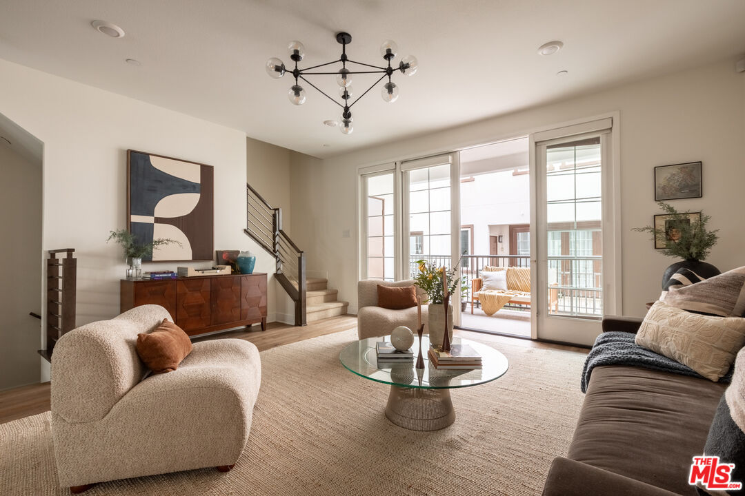 MLS #25615487 image #0