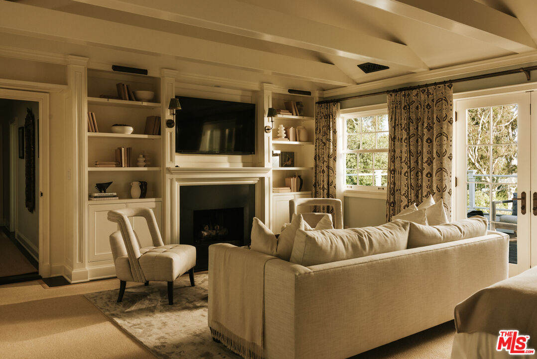 MLS #25615531 image #17