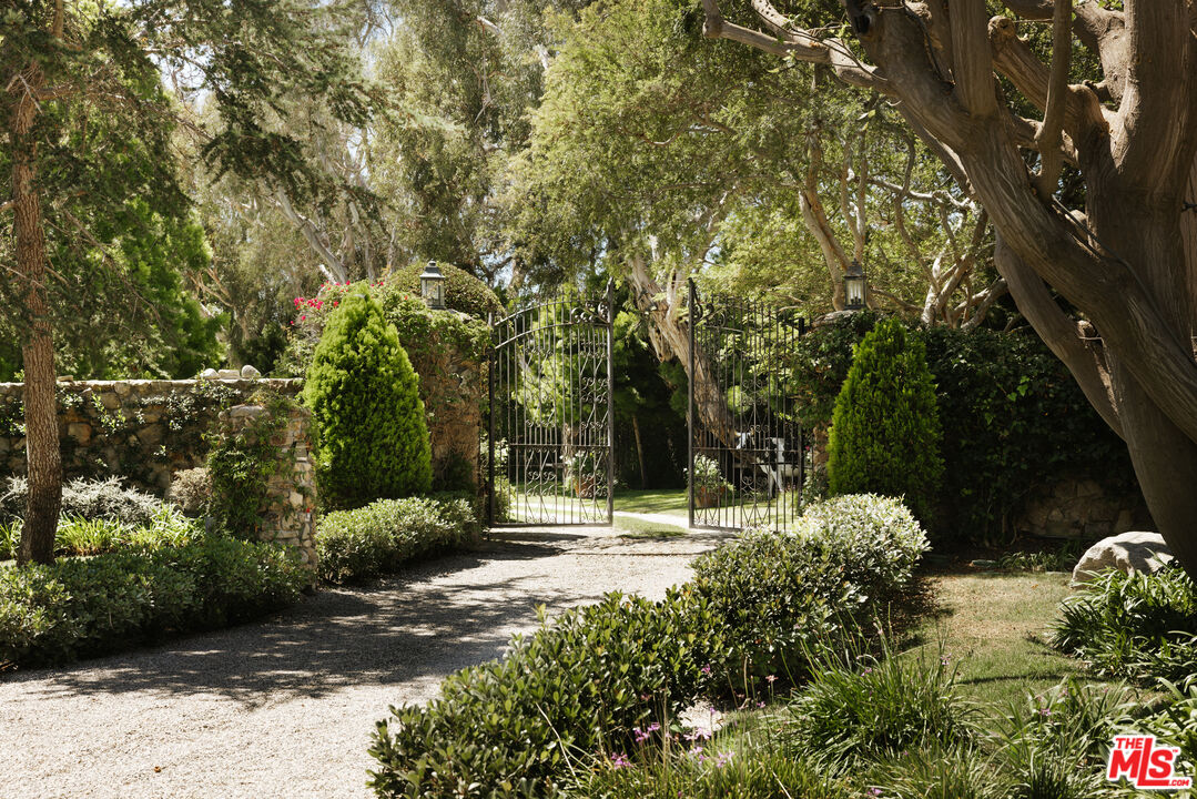 MLS #25615531 image #2