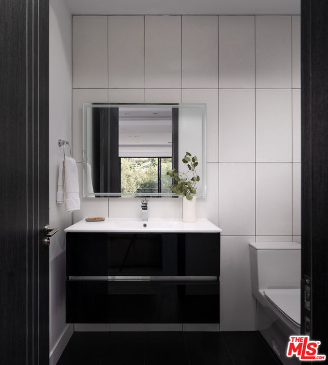 MLS #25615609 image #24