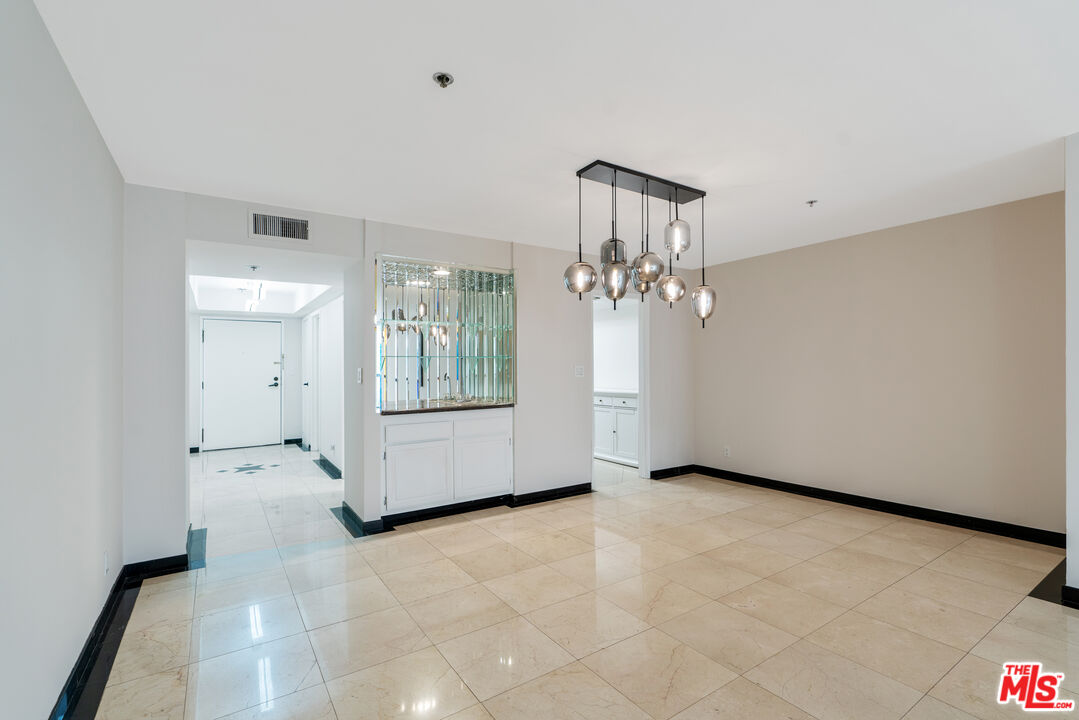 MLS #25615699 image #5