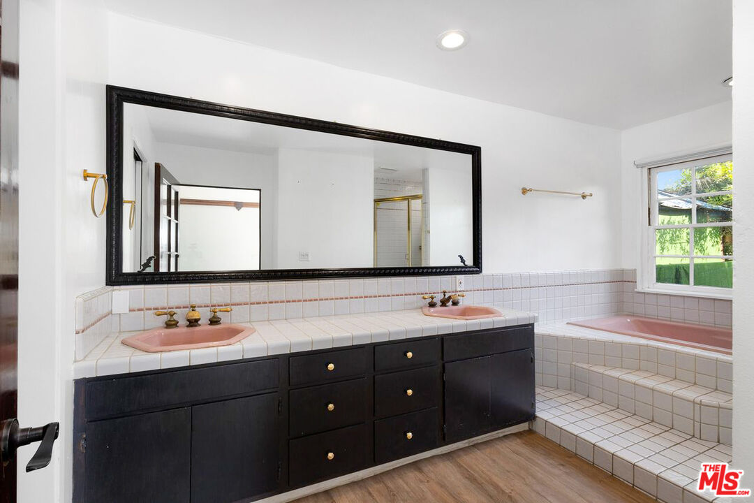 MLS #25615731 image #30