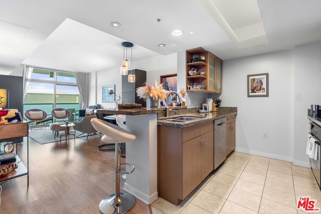 MLS #25615803 image #0