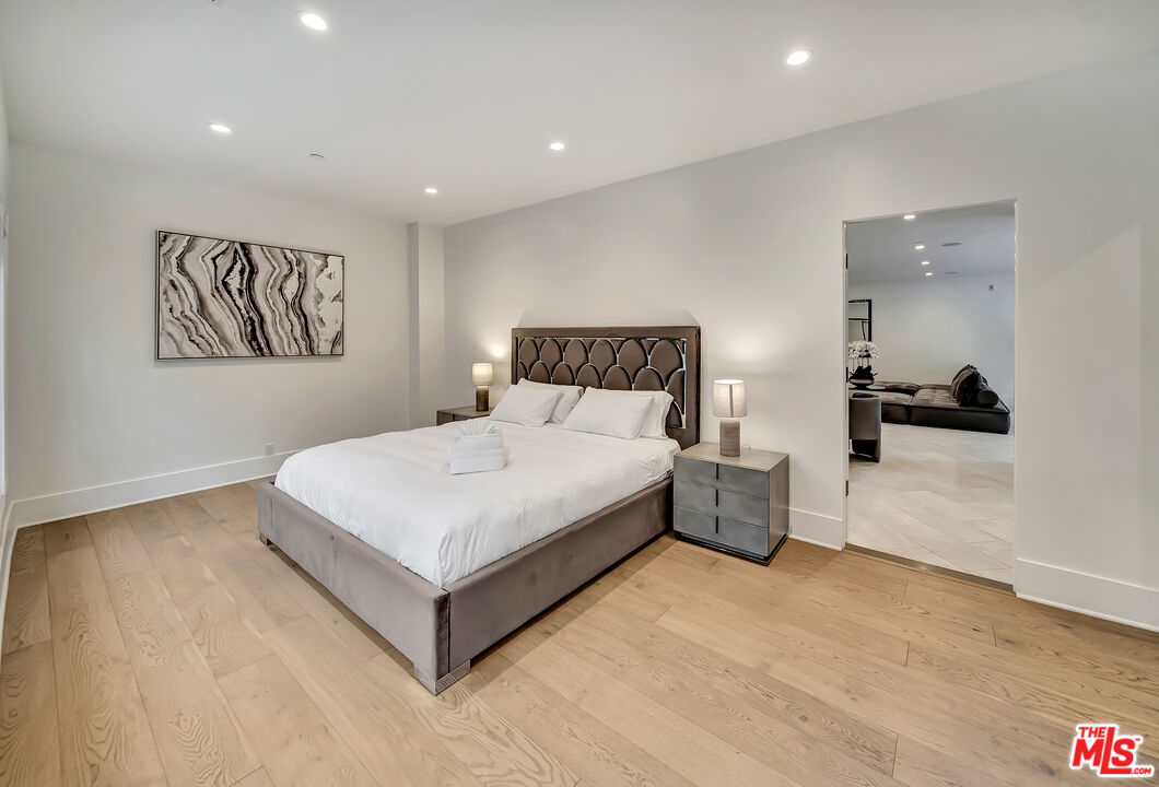 MLS #25615823 image #23