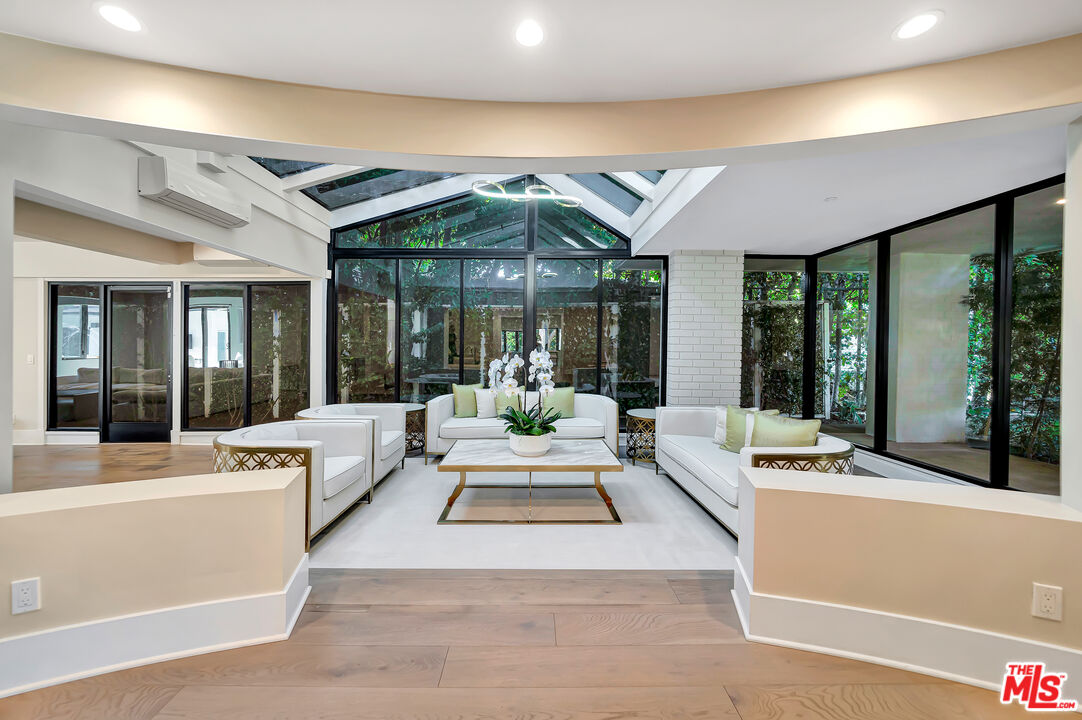 MLS #25615823 image #3