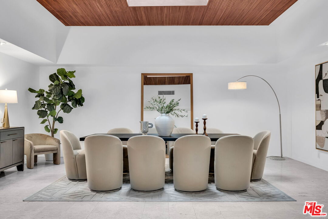 MLS #25615857 image #1