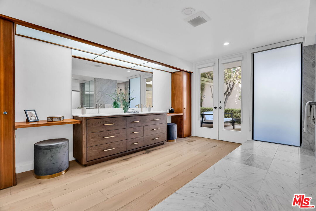 MLS #25615857 image #24