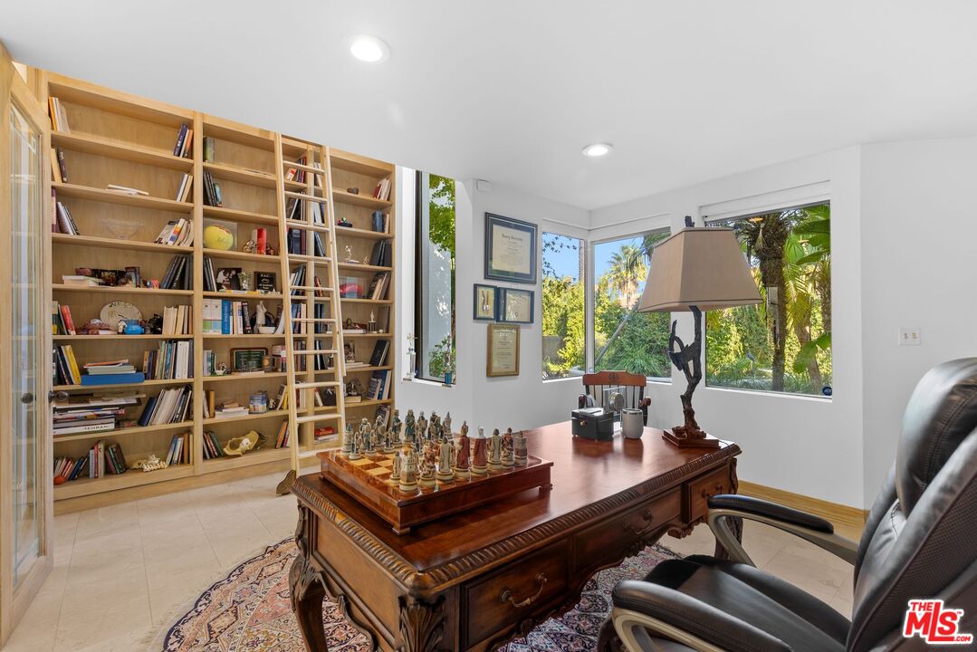 MLS #25615881 image #11