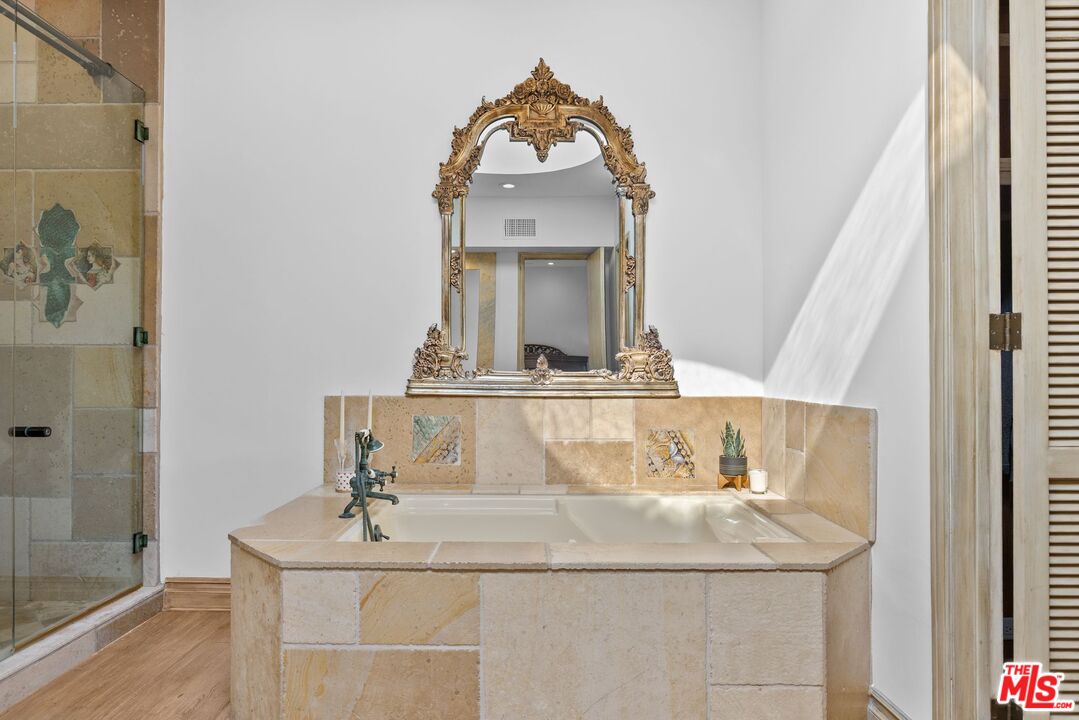 MLS #25615881 image #18