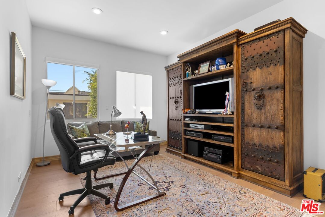 MLS #25615881 image #22