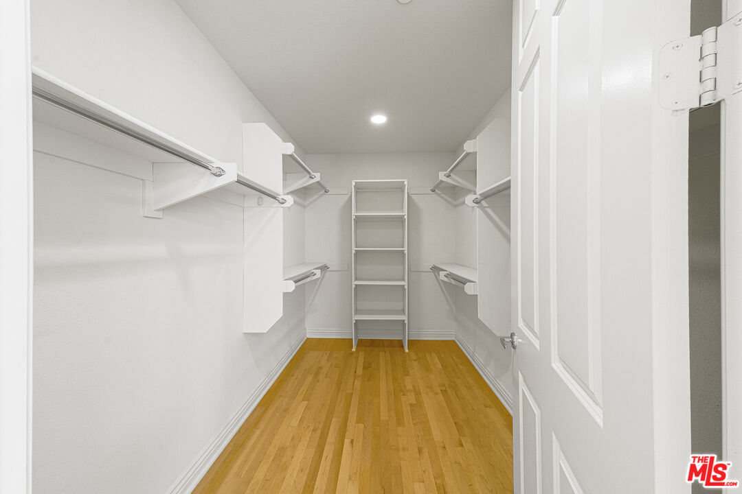 MLS #25615937 image #15