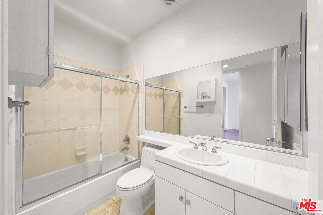 MLS #25615937 image #22