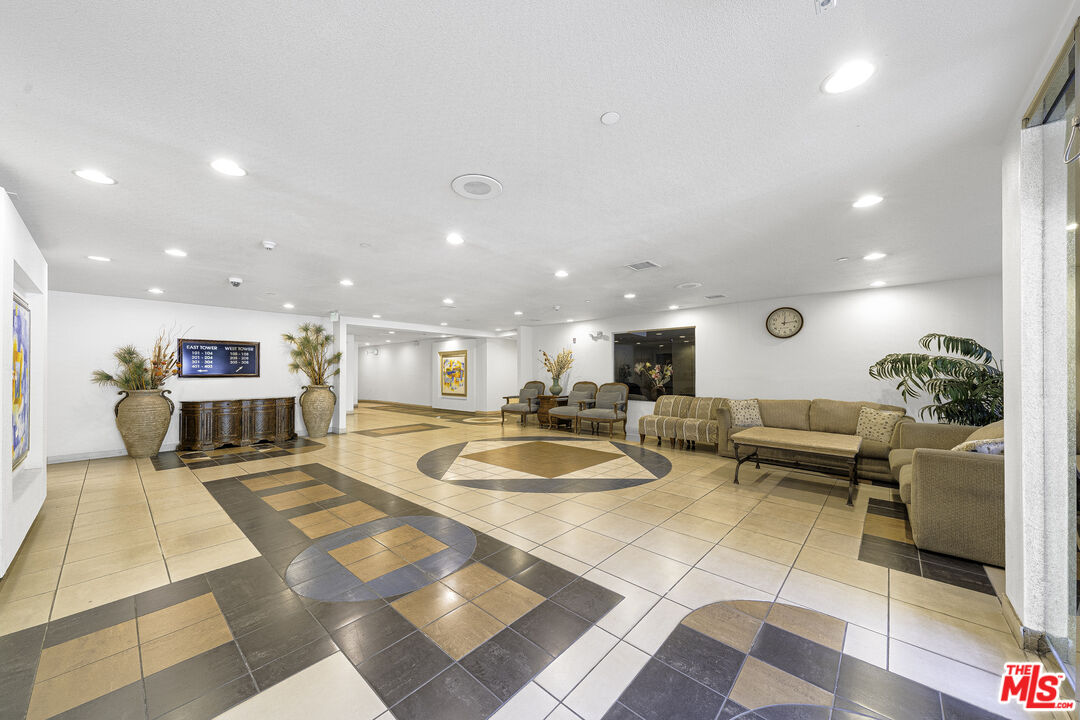 MLS #25615937 image #33