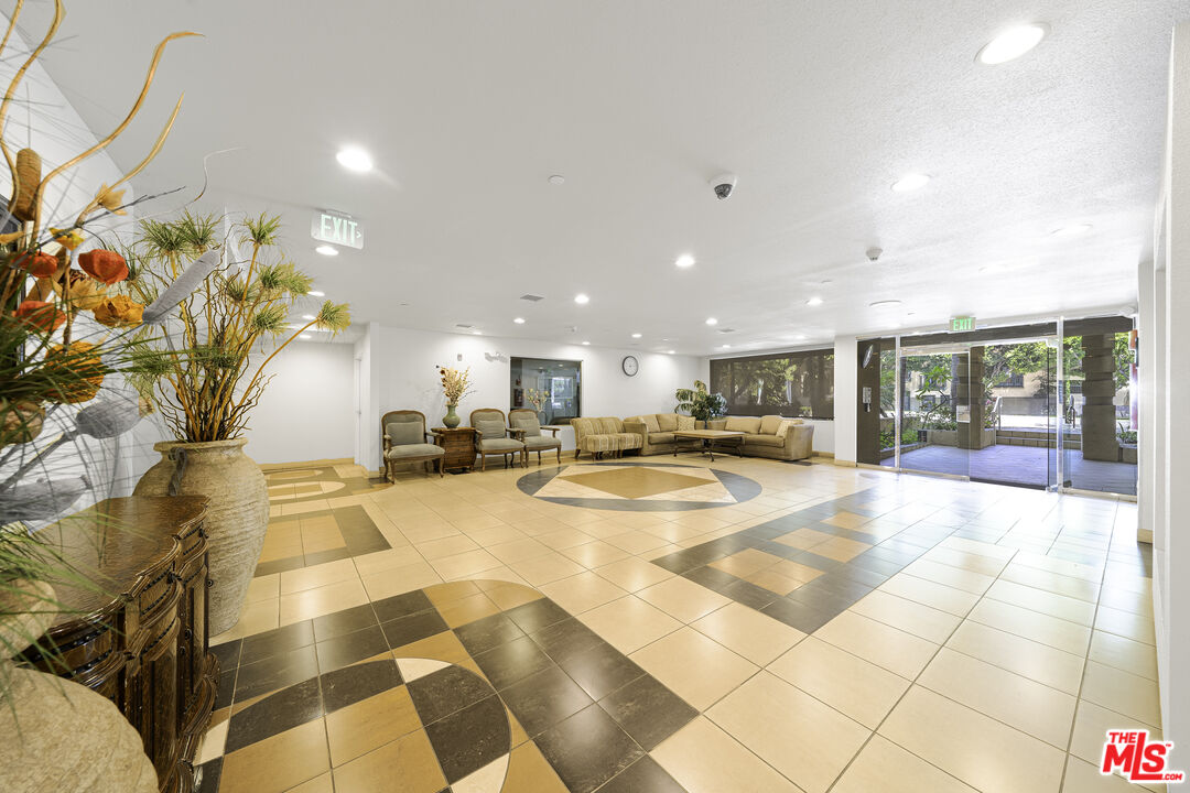 MLS #25615937 image #34