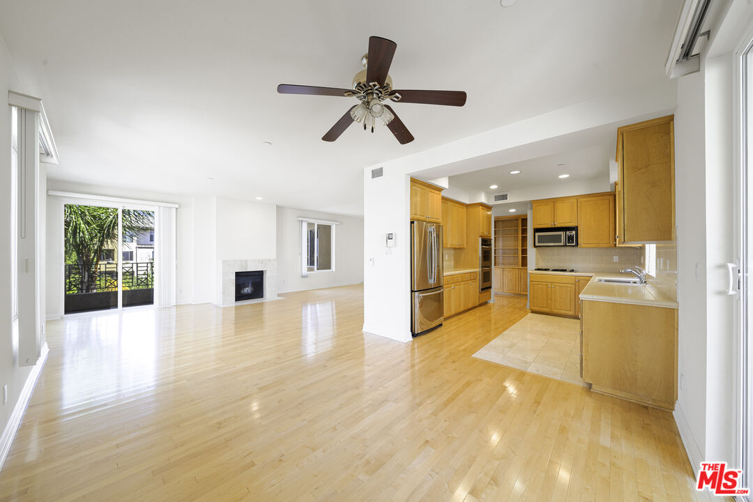 MLS #25615937 image #8