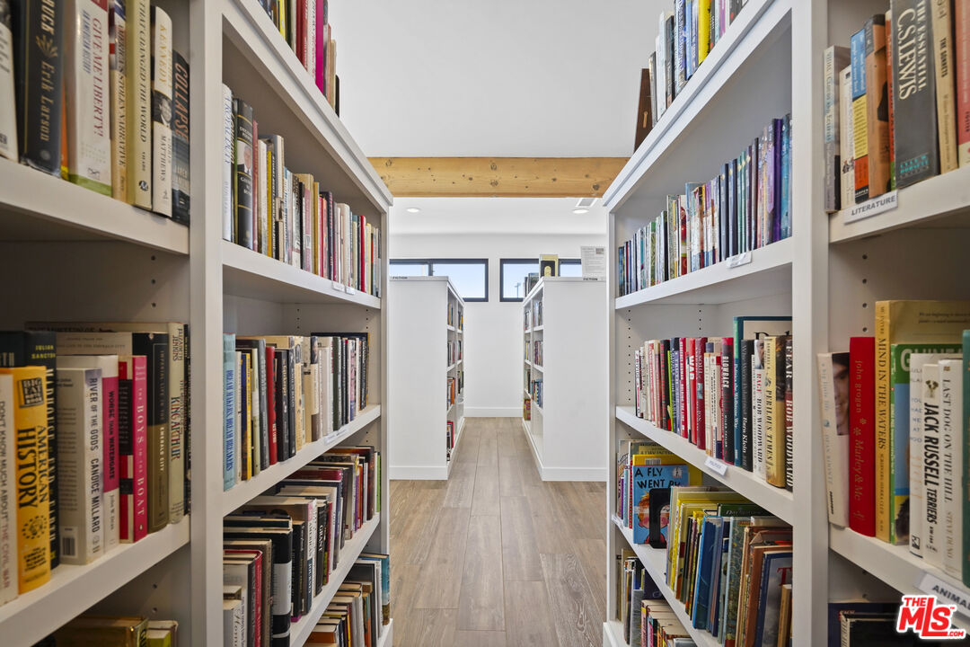 MLS #25615945 image #18