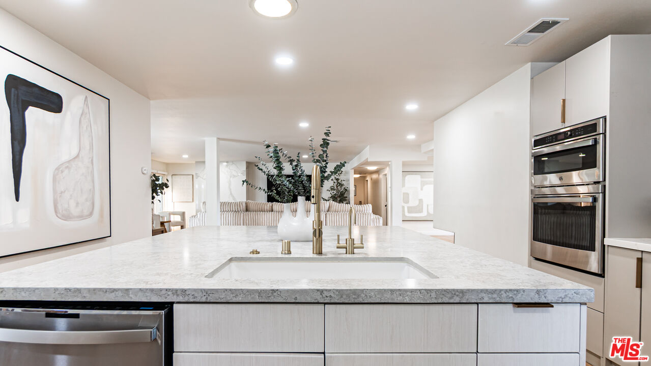 MLS #25616083 image #20