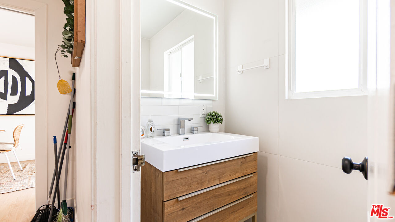 MLS #25616083 image #27