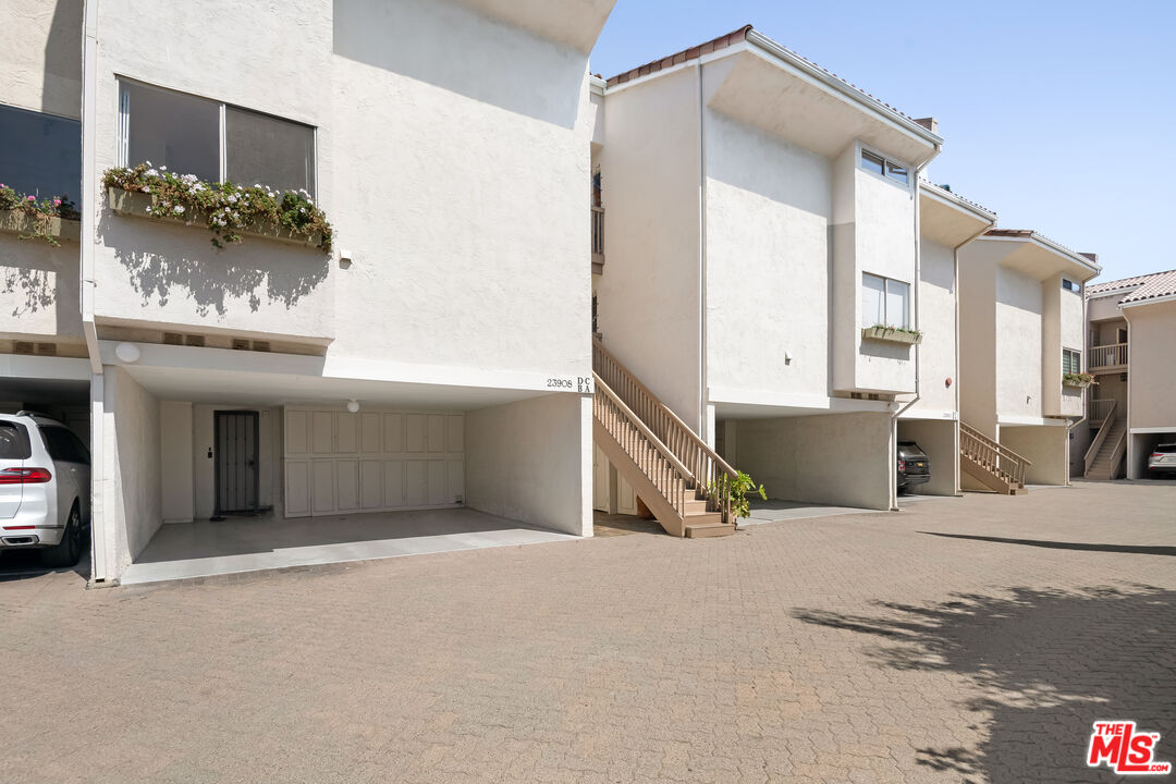 MLS #25616121 image #28