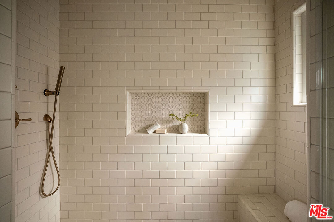 MLS #25616297 image #32